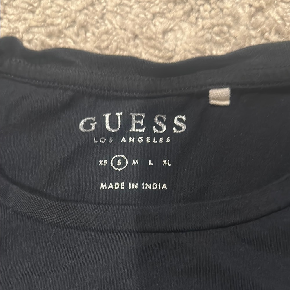 Guess Black Women's Tee with Graphic Print - Picture 4 of 5